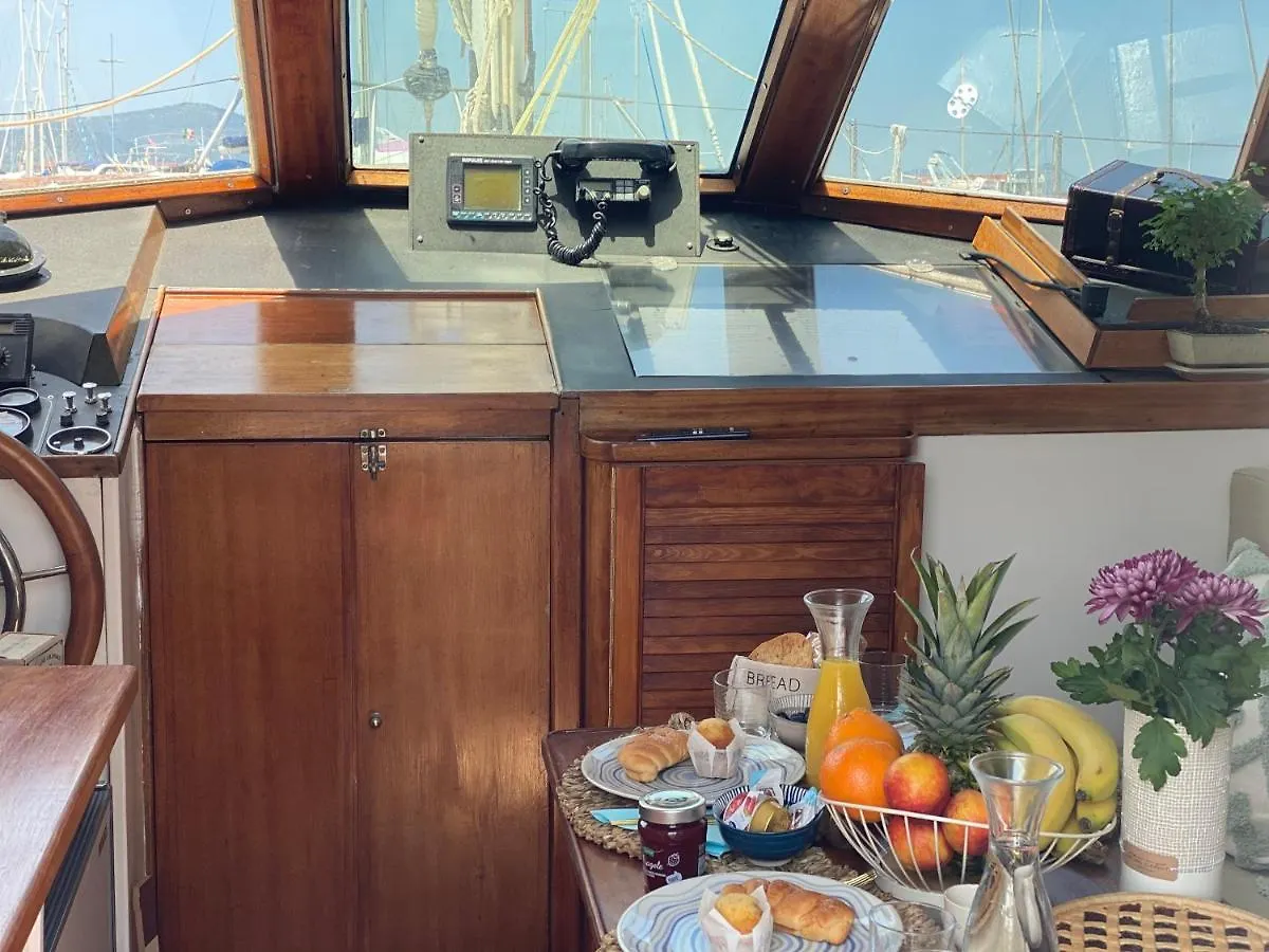 Hotel Sailing Nights Boat&Breakfast à Alghero Italie