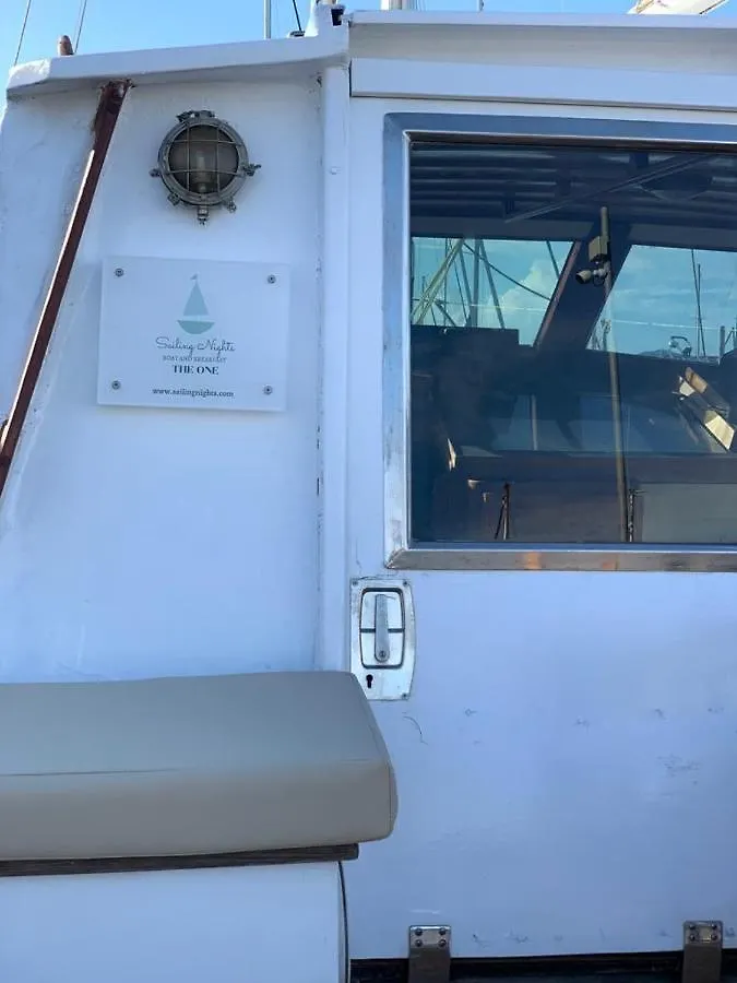 Hotel Sailing Nights Boat&Breakfast à Alghero Bateau-hôtel